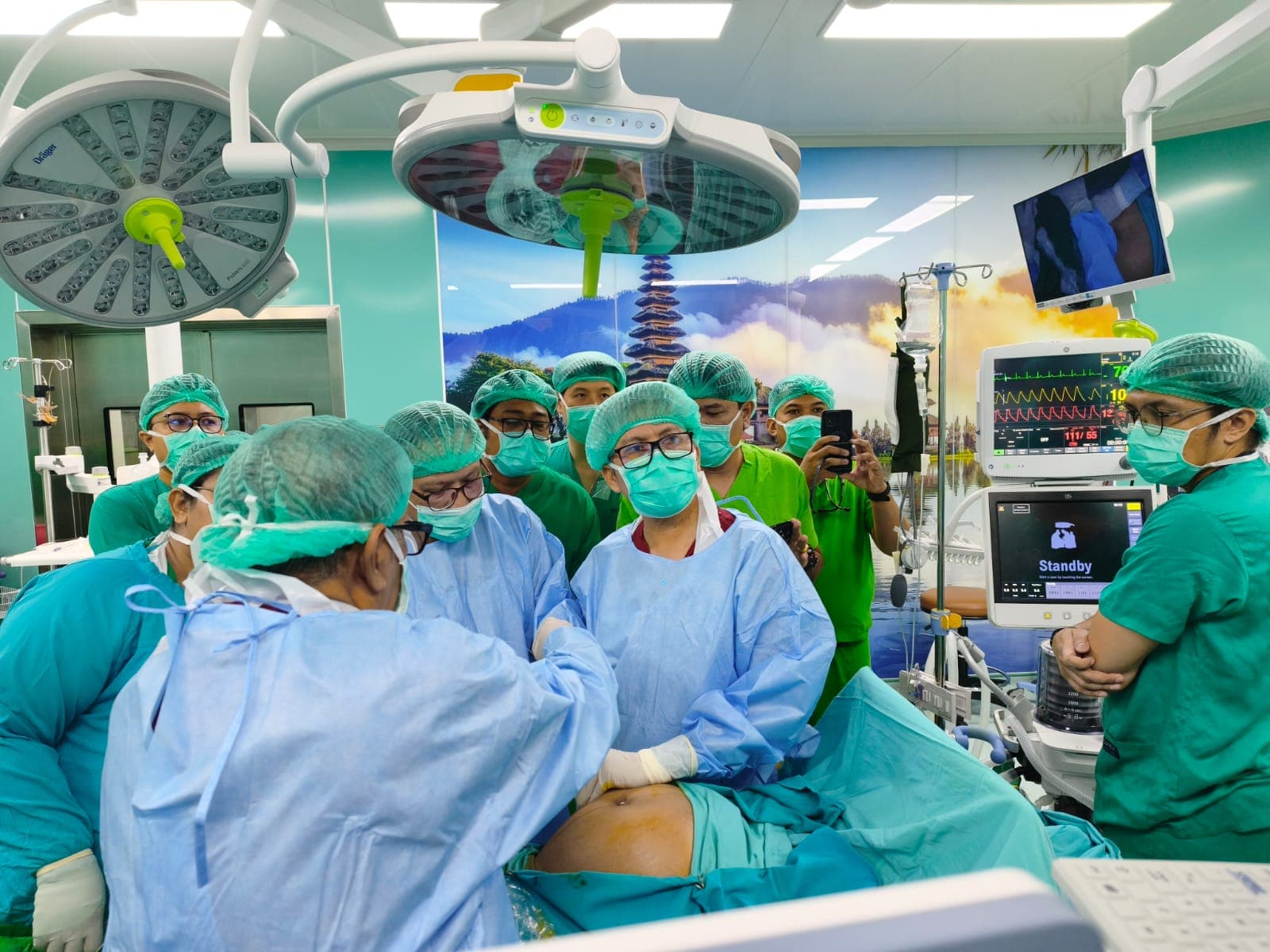 Proses tindakan Laser Fetoskopi untuk penanganan TTTS